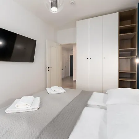 Faro Polanki Aqua 4 Baseny W Cenie Pools Im Preis Lejlighedshotel